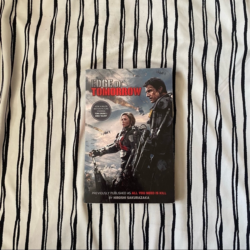 Edge Of Tomorrow Paperback Book (Novel)